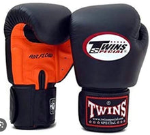 Load image into Gallery viewer, Twins Genuine Leather gloves
